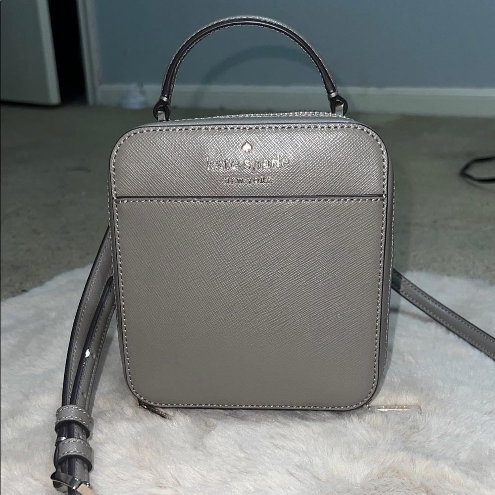 Kate Spade Elegant Crossbody Bag - Picture 10 of 10